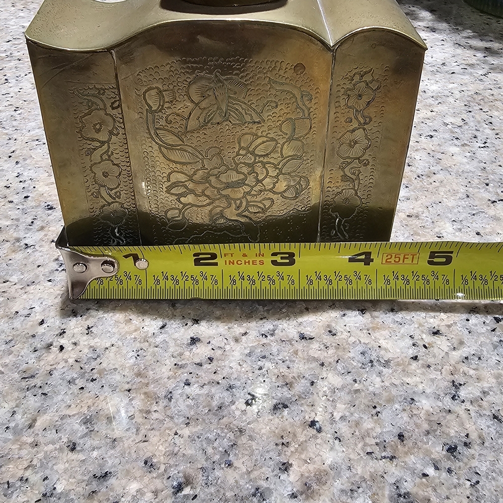 Gold Floral Engraved Perfume Bottle - Picture 9 of 9